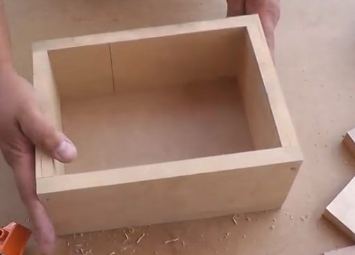 conformidad Bebida eje Cómo hacer una caja de madera - Handspire